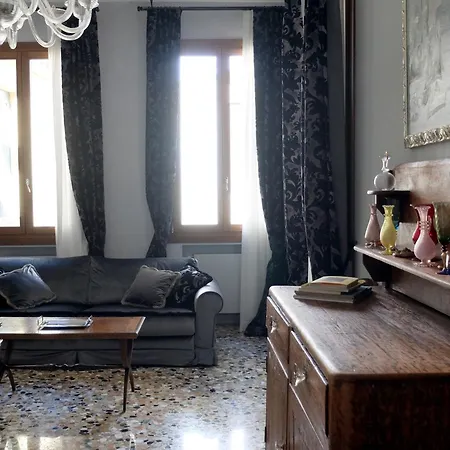 San Marco Charming Muneghe Apartment Apartmán Benátky