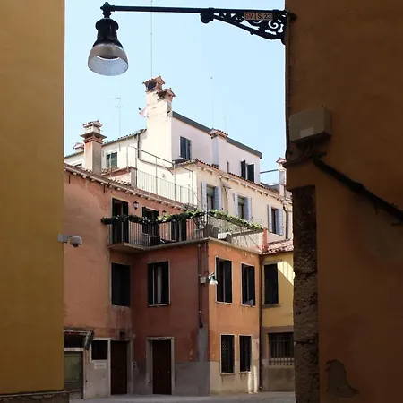 San Marco Charming Muneghe Apartment * Benátky