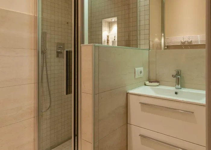 San Marco Luxury And Sharm Muneghe