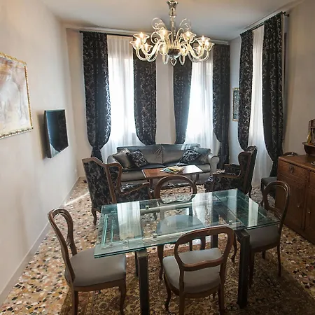 Apartmán San Marco New Luxury Muneghe *